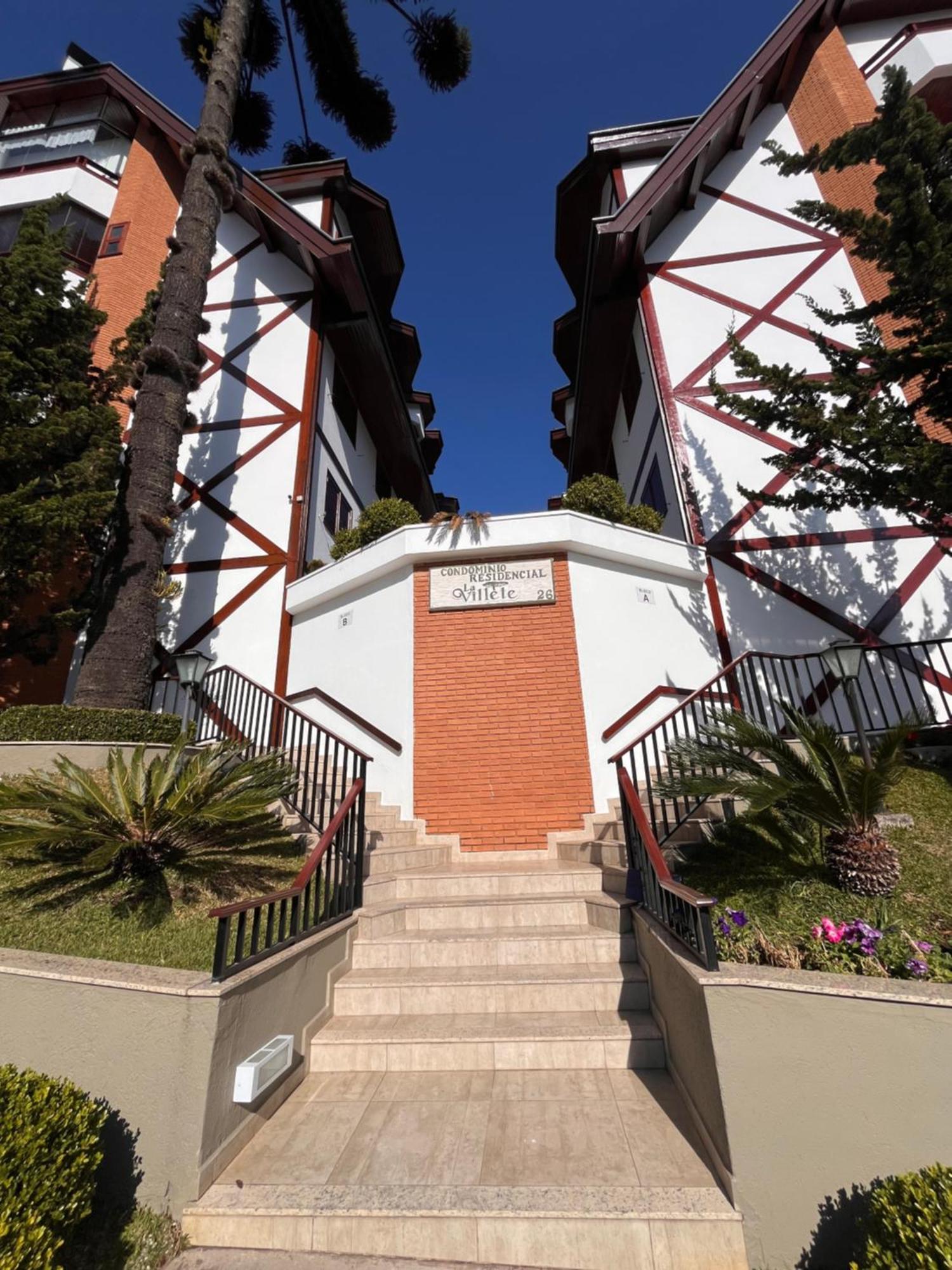 Suítes Bairro Capivari *